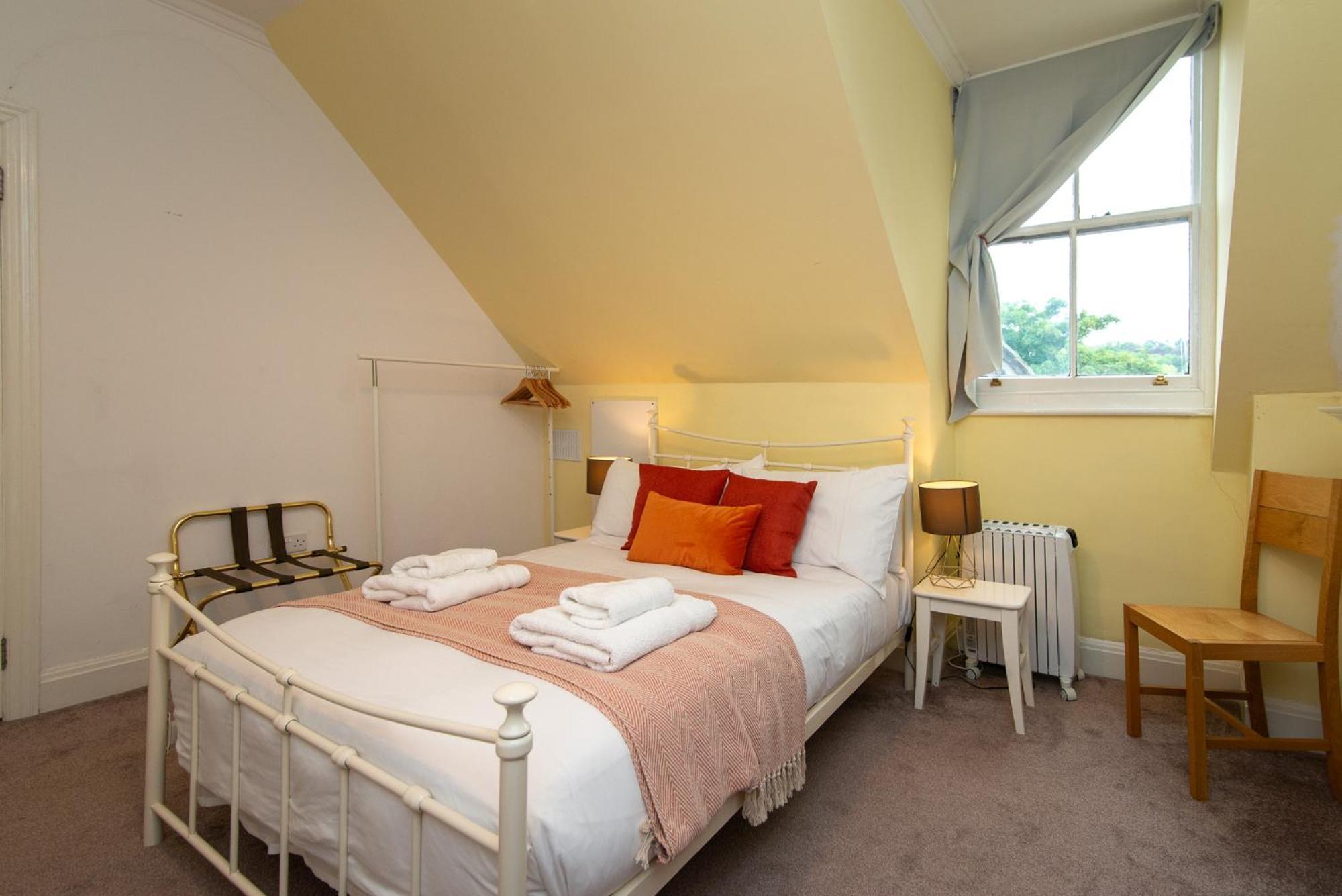 Spacious River View Retreat Near Peak District Matlock (Derbyshire) Exterior foto