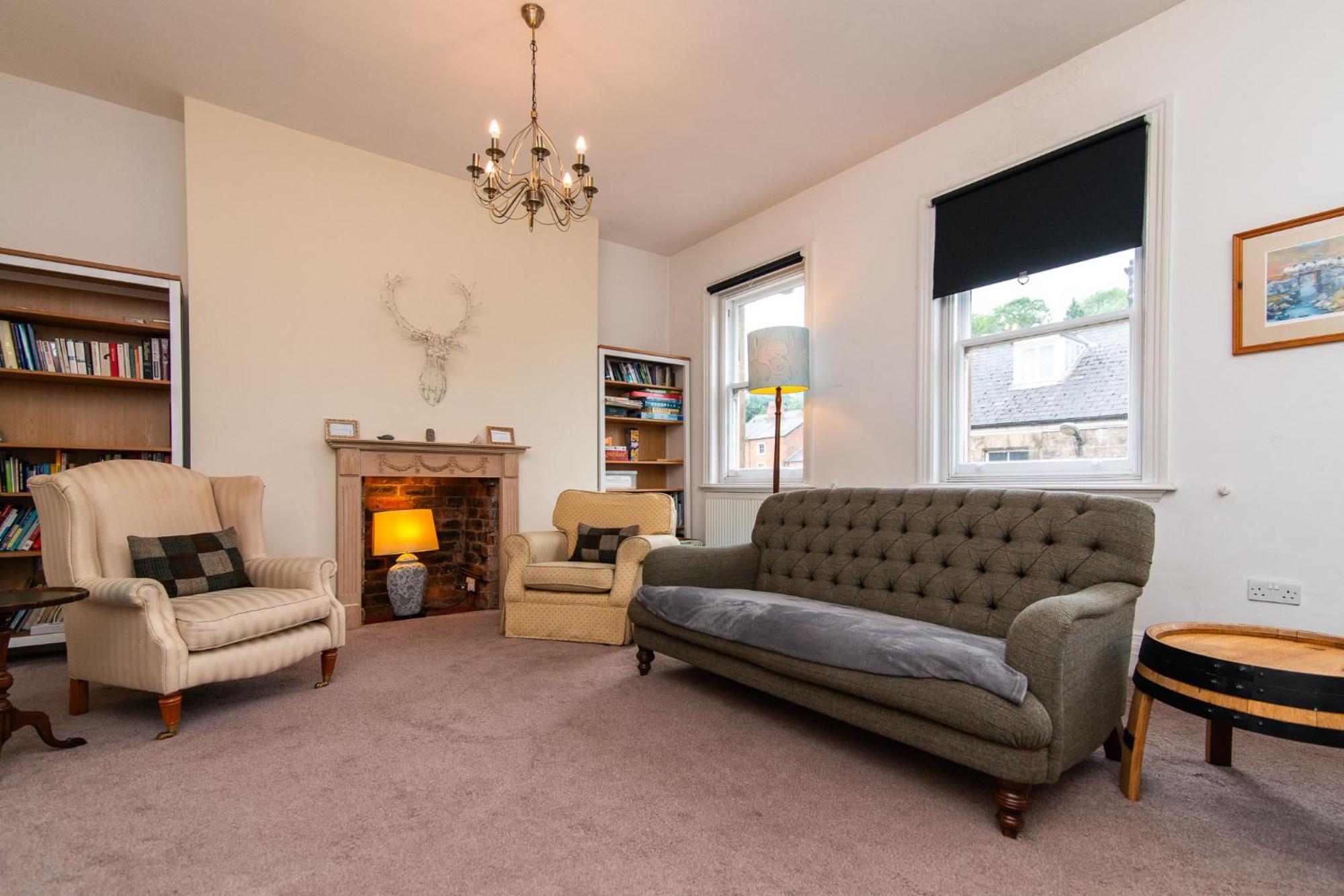 Spacious River View Retreat Near Peak District Matlock (Derbyshire) Exterior foto