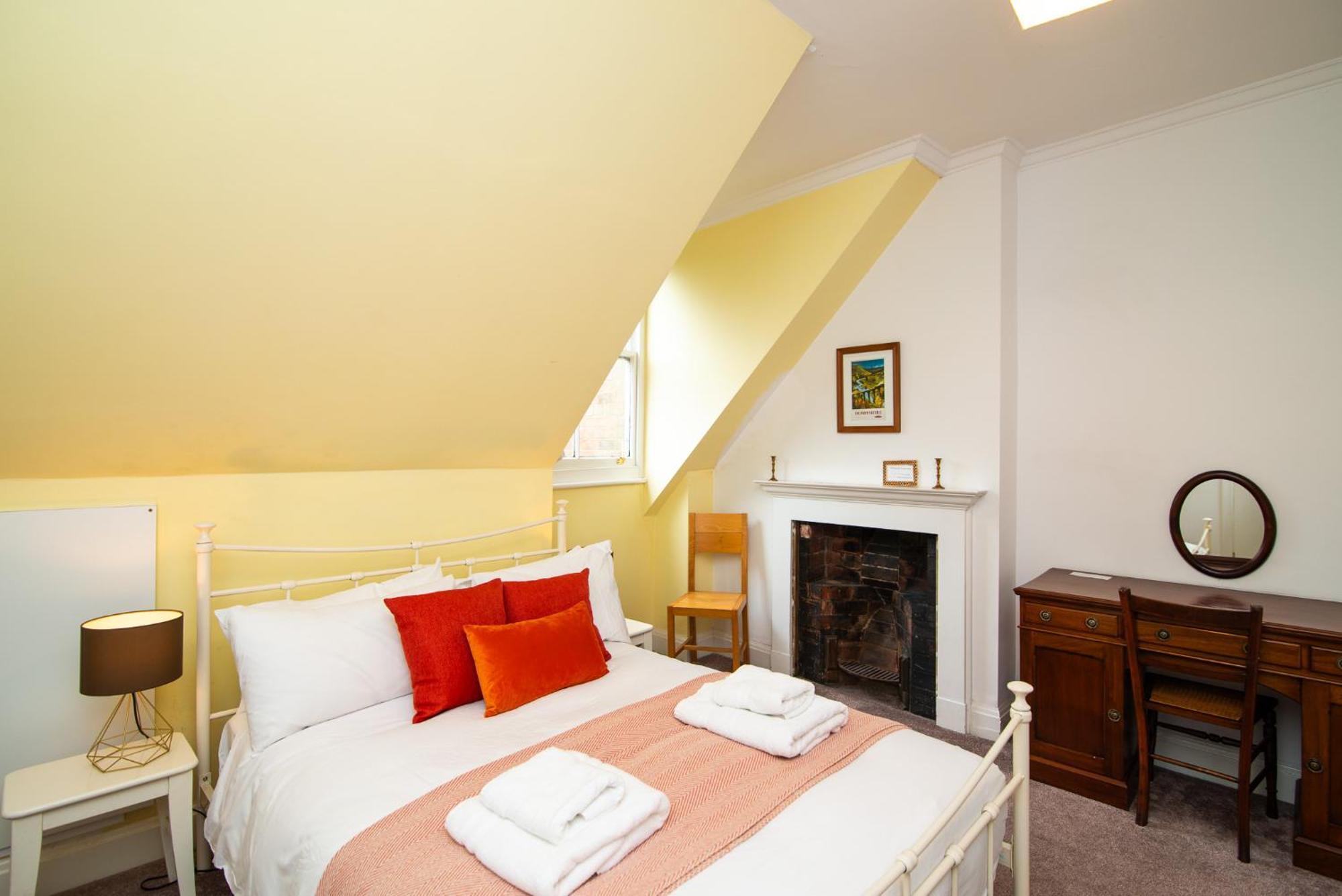 Spacious River View Retreat Near Peak District Matlock (Derbyshire) Exterior foto